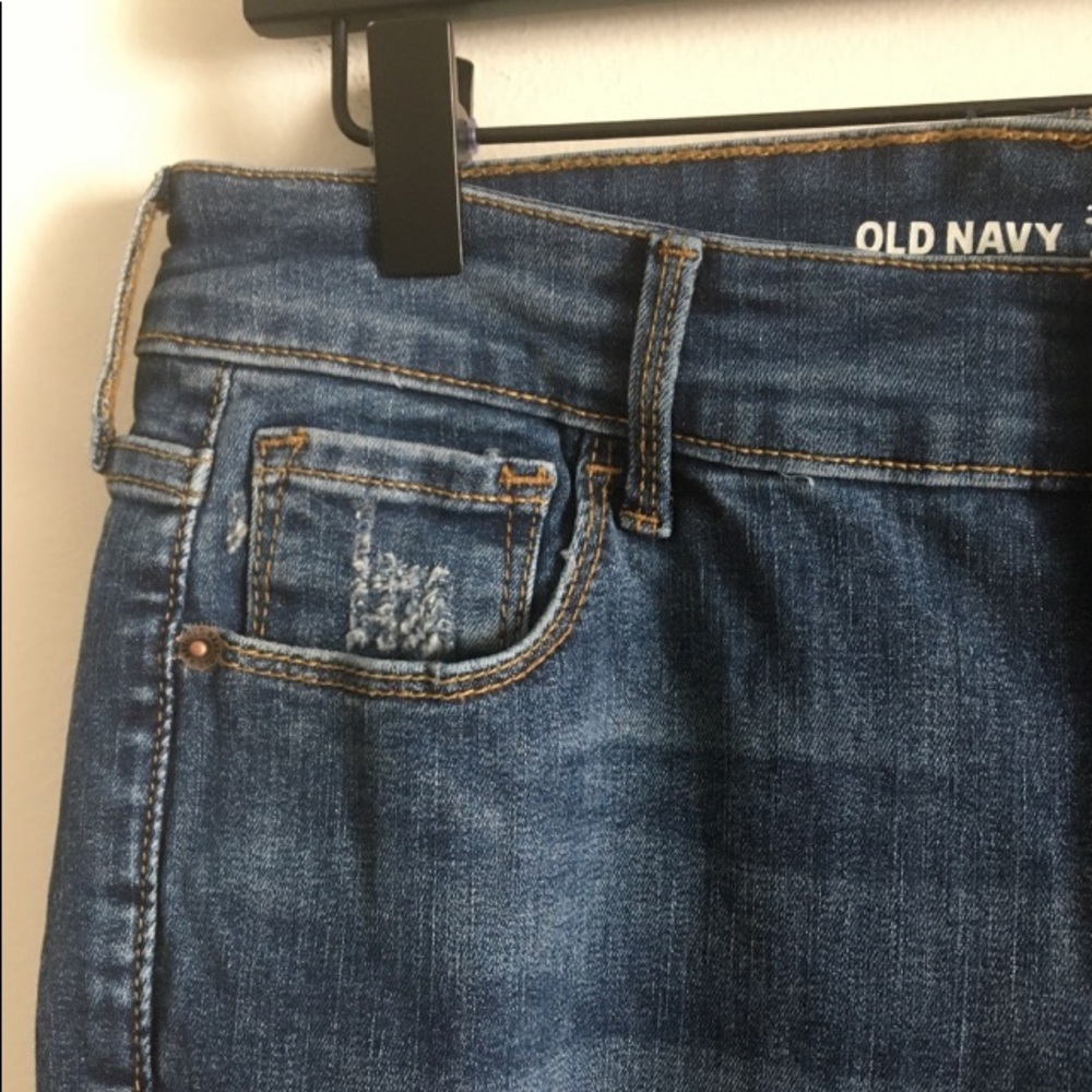 Old Navy Rockstar Skinny Fit Jeans - Picture 4 of 8